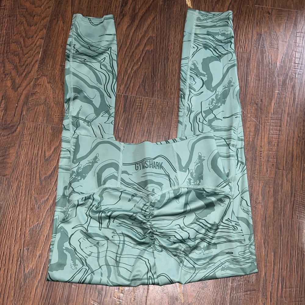 GYMSHARK leggings green print